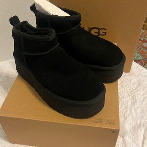 Uggs classic ultra mini platform boots